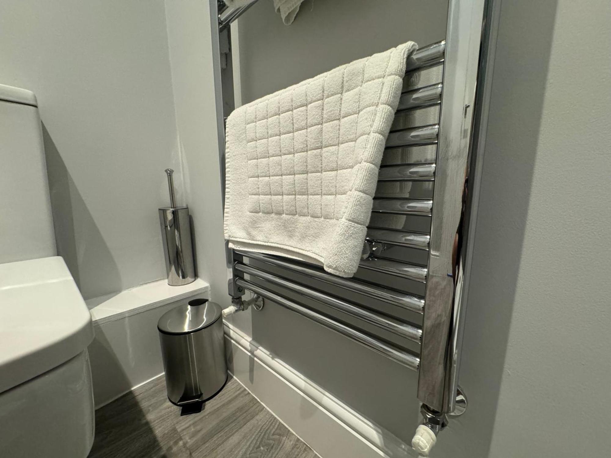 Hotel Lymm Living Warrington  Esterno foto
