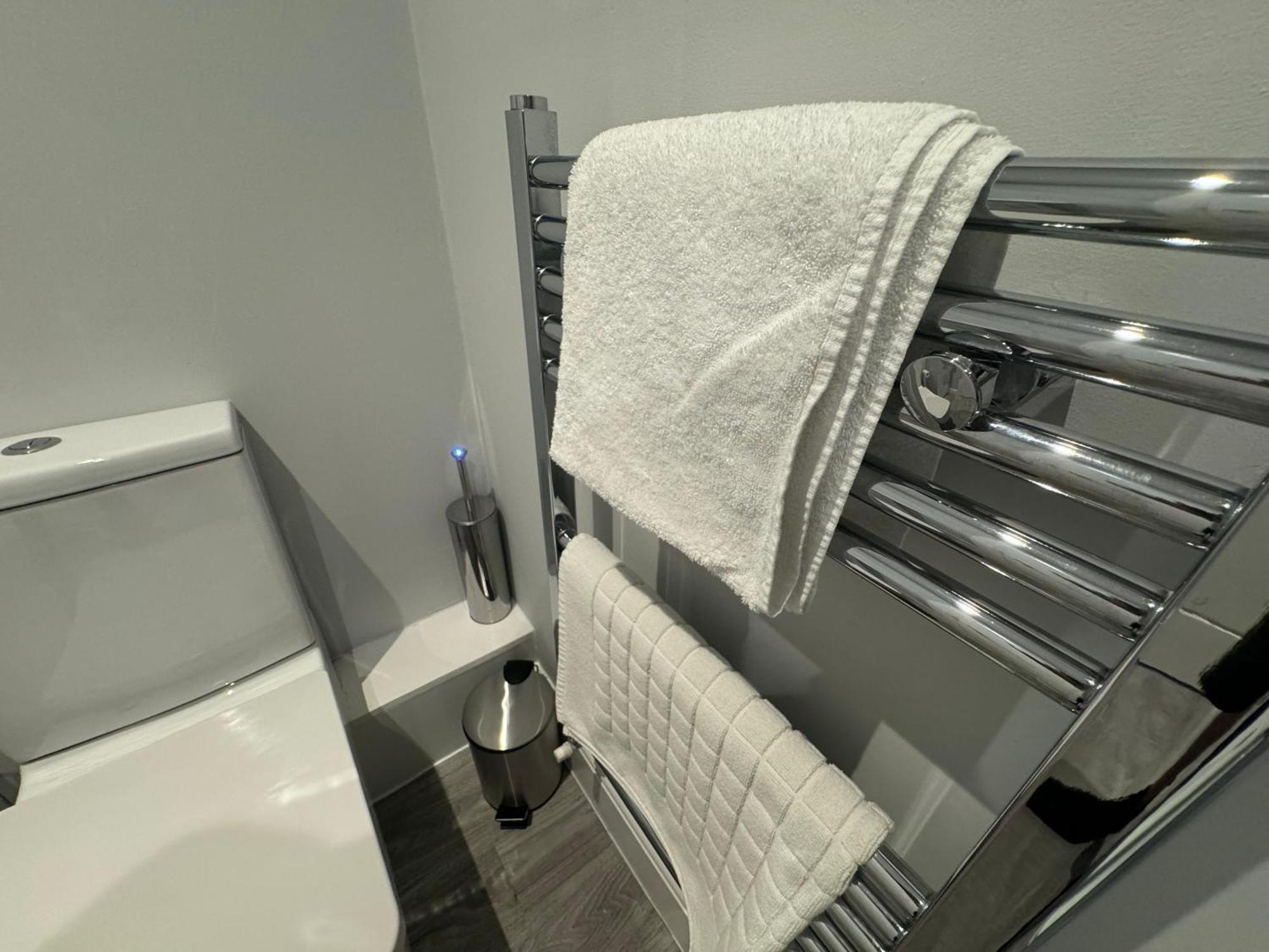 Hotel Lymm Living Warrington  Esterno foto