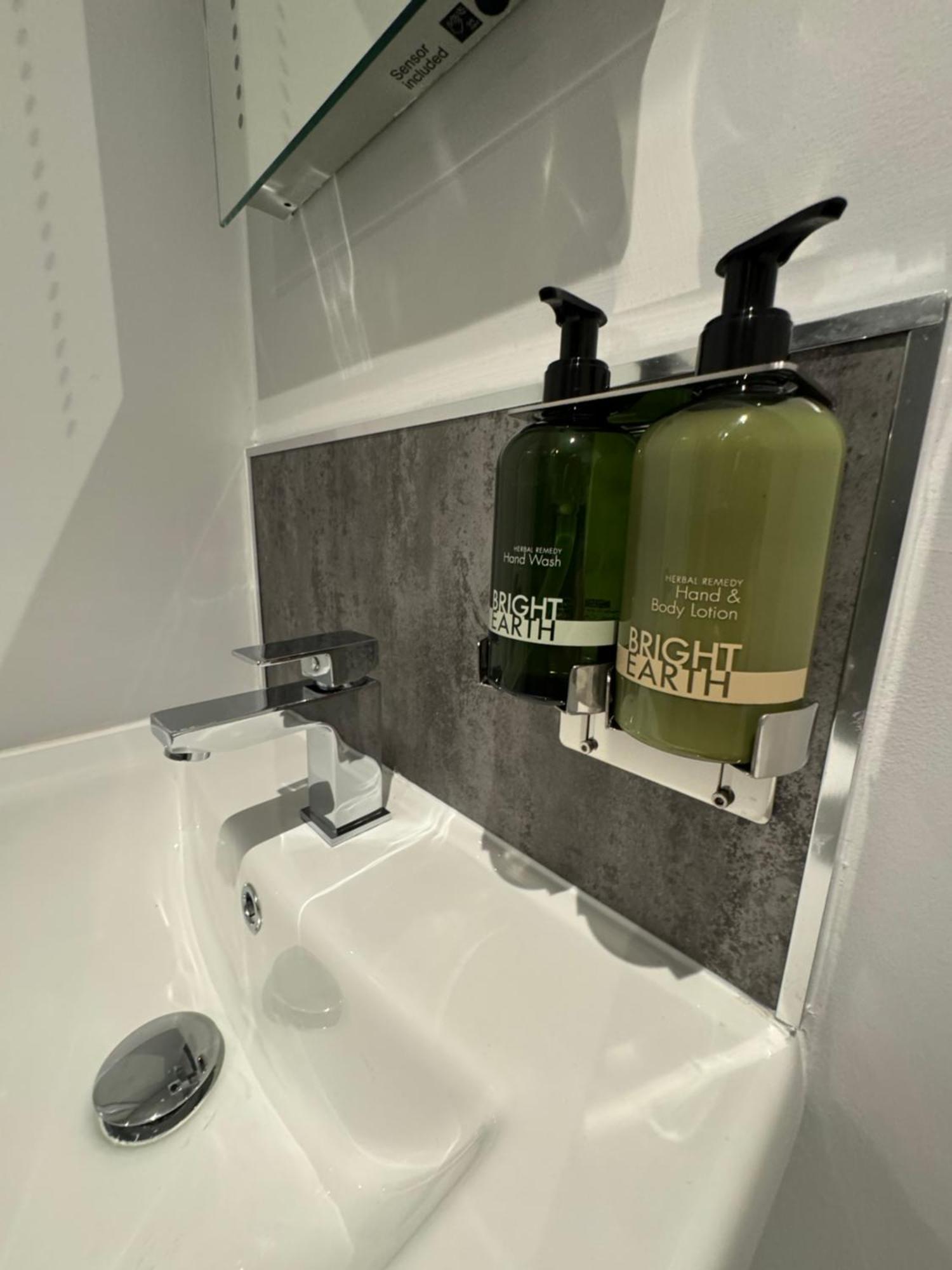 Hotel Lymm Living Warrington  Esterno foto